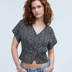 Pleated short sleeve top in floral paisley